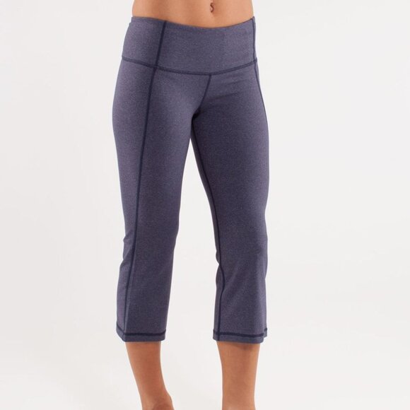 Lululemon Gather & Crow Crop Heathered Deep Indigo capris leggings size 8 - Picture 2 of 7